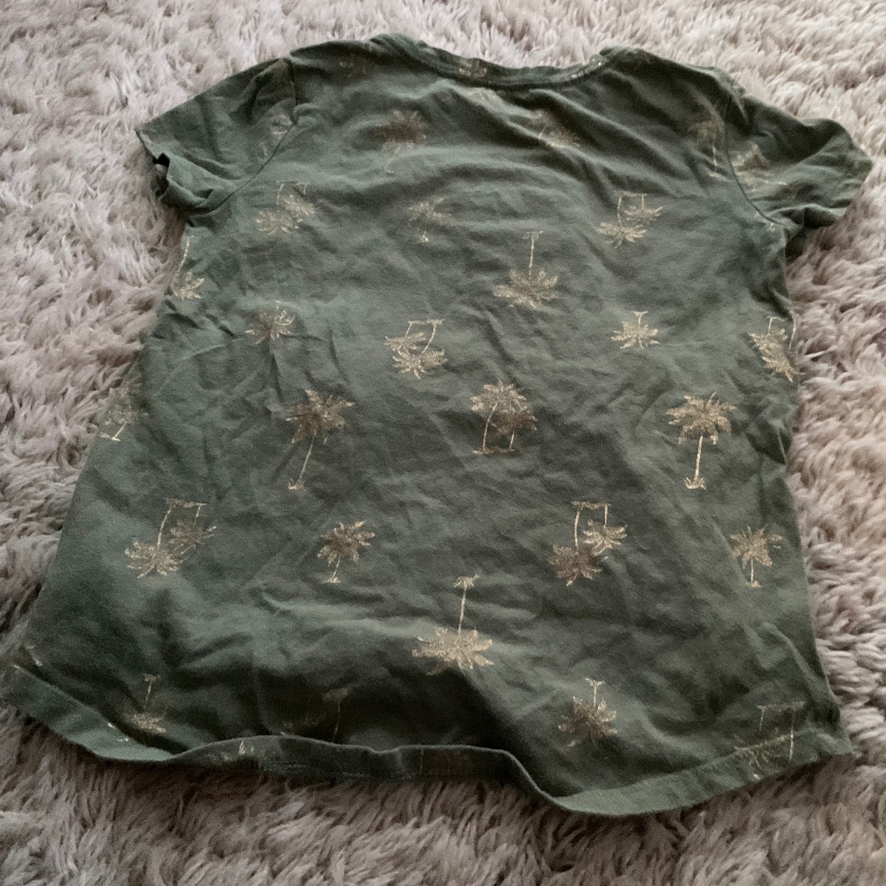 🌺Tropical Pattern Kids Tee🌴 - Picture 3 of 3